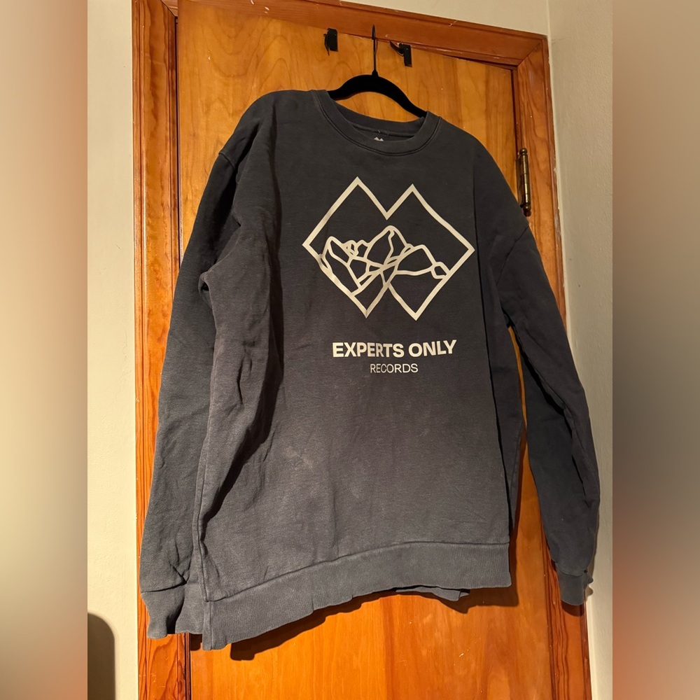 John summit crewneck